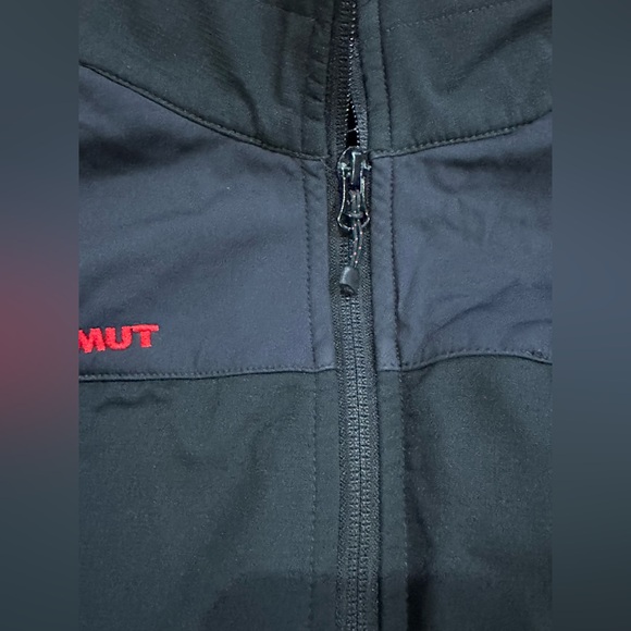 Mammut Softtech Women`s Softshell Black Jacket Size Small - Picture 4 of 11